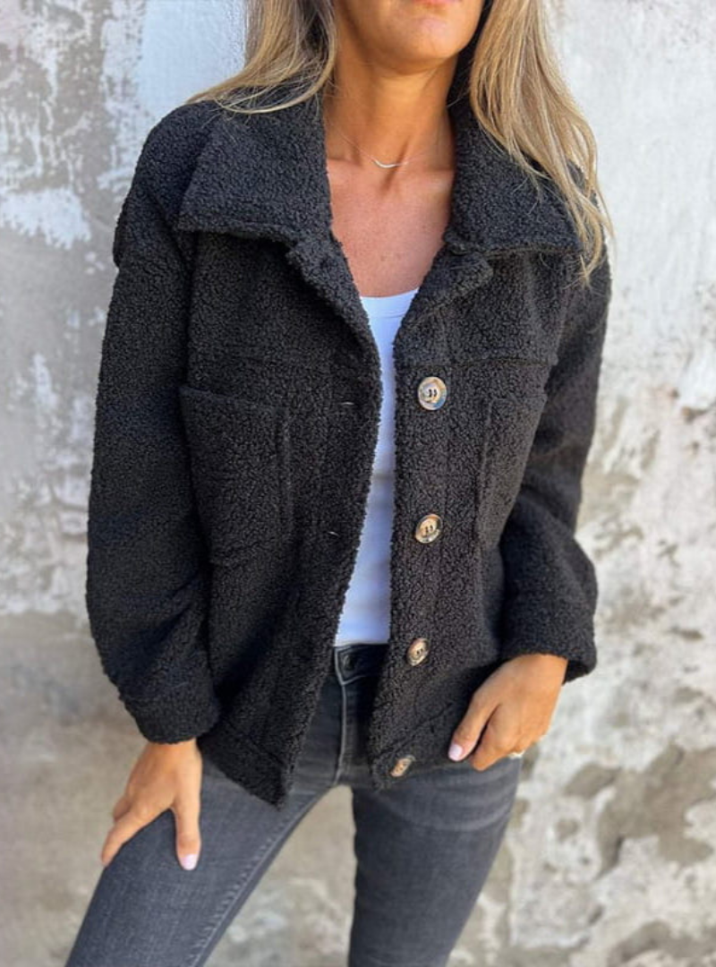 Julie | Elegant Teddyjakke Med Brystlommer