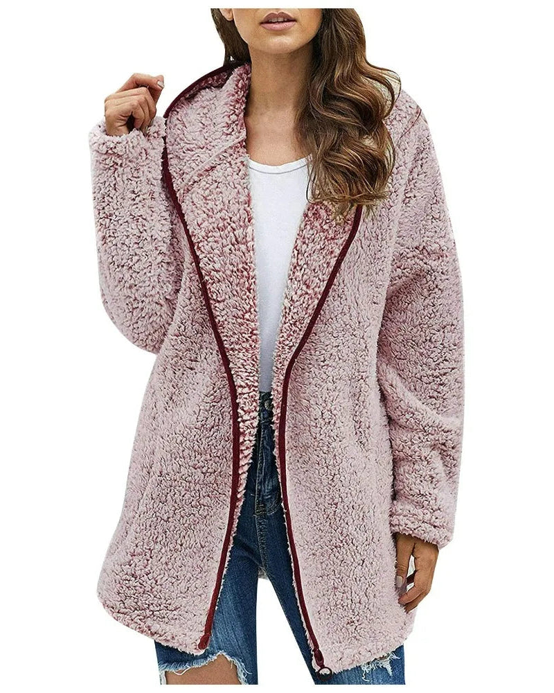 Victoria | Elegant Teddy Jakke Med Revers