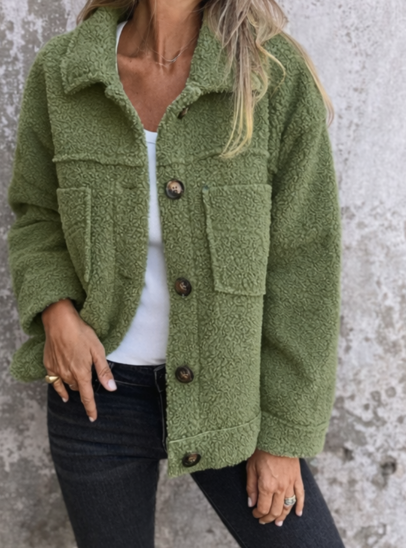 Julie | Elegant Teddyjakke Med Brystlommer