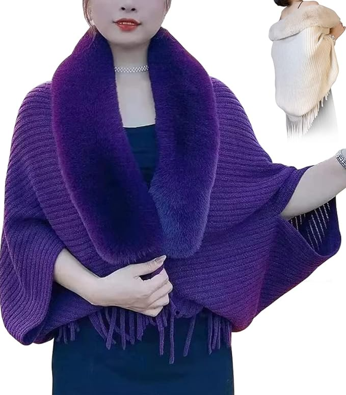 Dorthe | Elegant Strikponcho Med Pelskrave Og Frynser